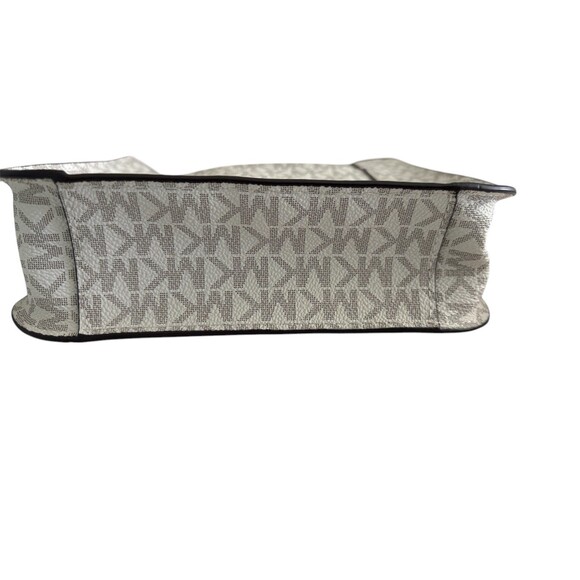MICHAEL KORS Briley Small‎ Logo Messenger Shoulder Bag - Vanilla NWOT - Picture 11 of 12